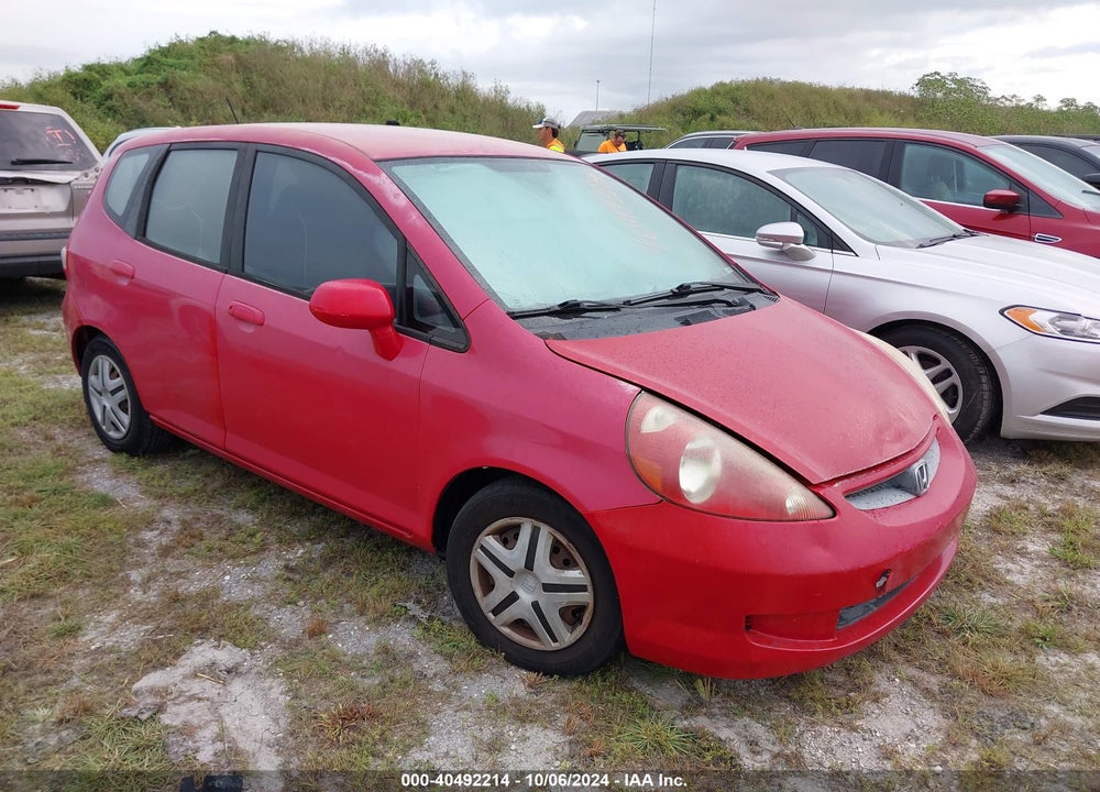 2008 HONDA FIT VIN: JHMGD38438S056413