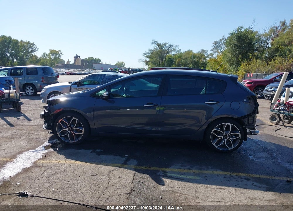 2016 KIA FORTE SX VIN: KNAFZ5A32G5539235