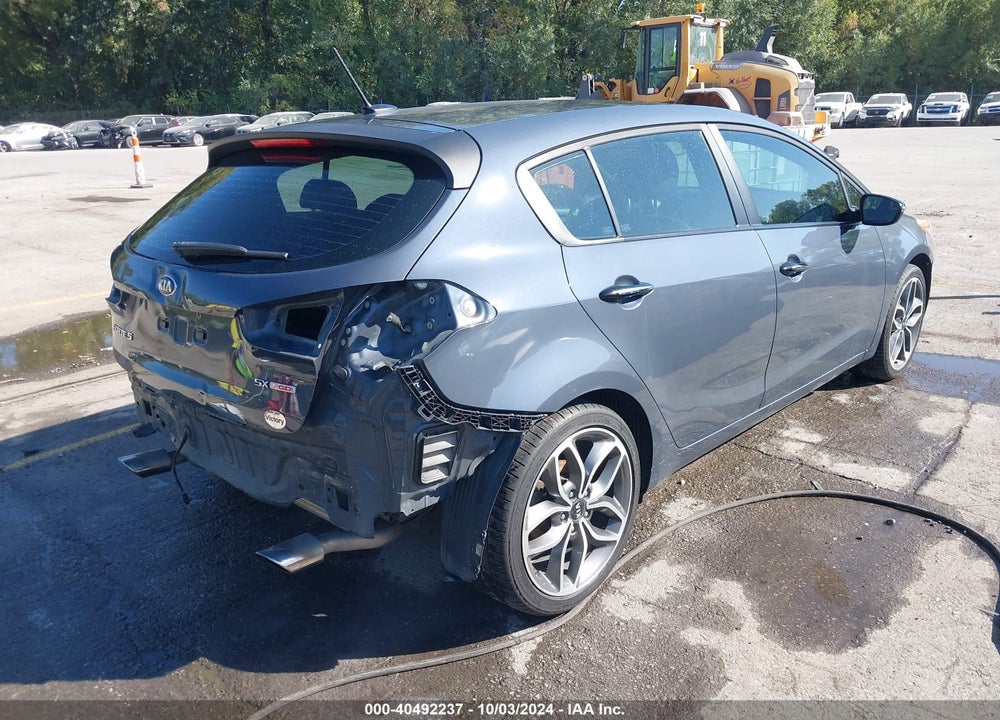 2016 KIA FORTE SX VIN: KNAFZ5A32G5539235
