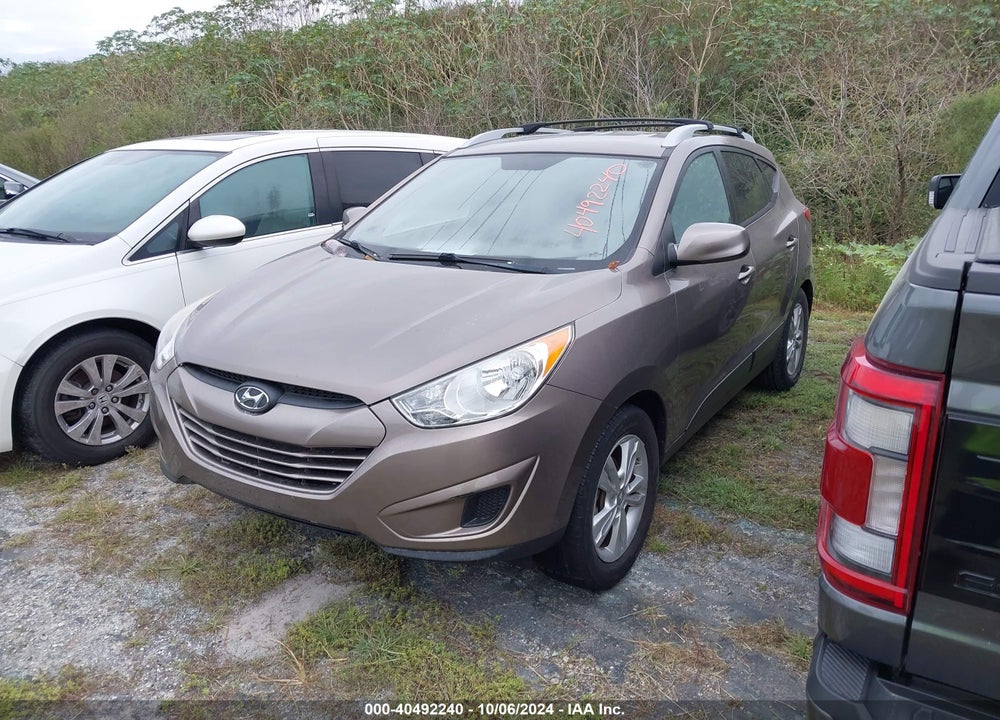 2011 HYUNDAI TUCSON GLS VIN: KM8JU3AC1BU225098