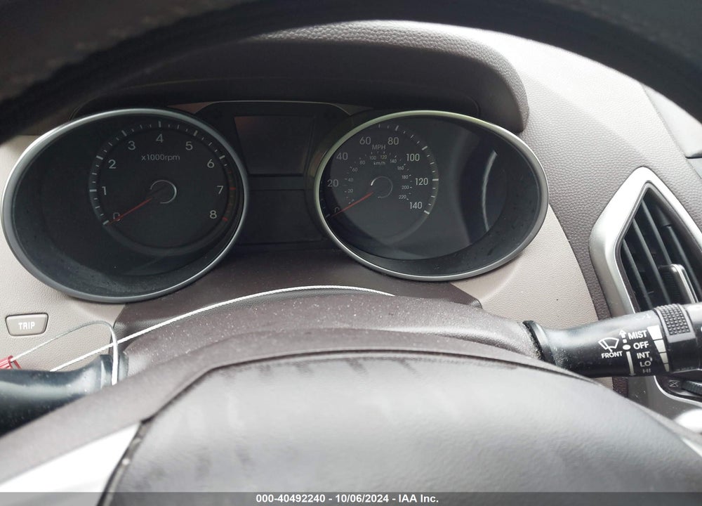 2011 HYUNDAI TUCSON GLS VIN: KM8JU3AC1BU225098
