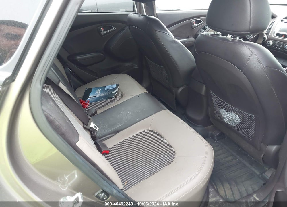 2011 HYUNDAI TUCSON GLS VIN: KM8JU3AC1BU225098
