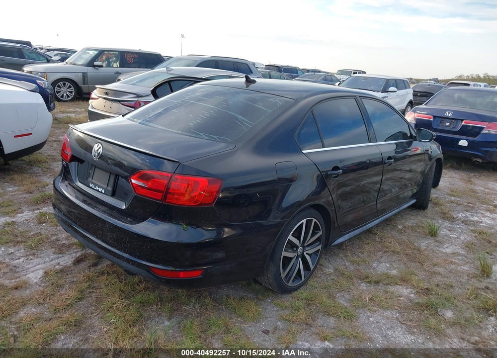 2013 VOLKSWAGEN JETTA GLI AUTOBAHN W/NAV VIN: 3VW467AJ7DM426123