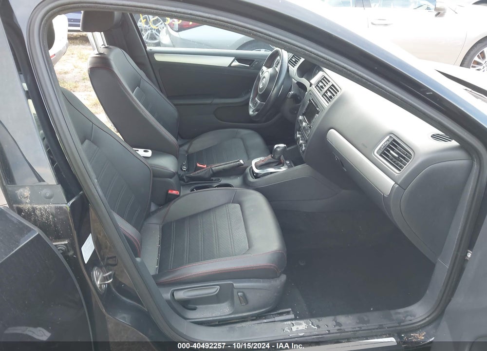 2013 VOLKSWAGEN JETTA GLI AUTOBAHN W/NAV VIN: 3VW467AJ7DM426123