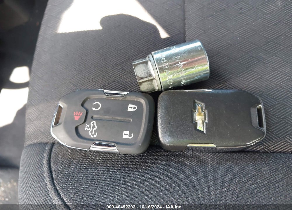 2019 CHEVROLET SILVERADO 1500 RST VIN: 1GCRWDED0KZ194228