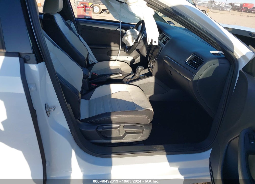 2016 VOLKSWAGEN JETTA 1.8T SPORT VIN: 3VWD17AJ0GM345242