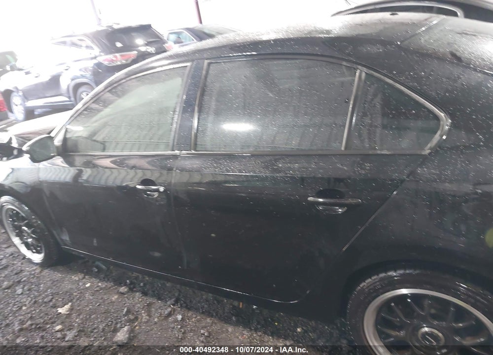2012 VOLKSWAGEN JETTA 2.5L SE VIN: 3VWDP7AJ8CM376716
