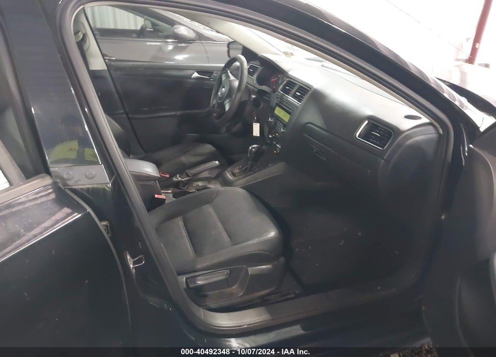 2012 VOLKSWAGEN JETTA 2.5L SE VIN: 3VWDP7AJ8CM376716