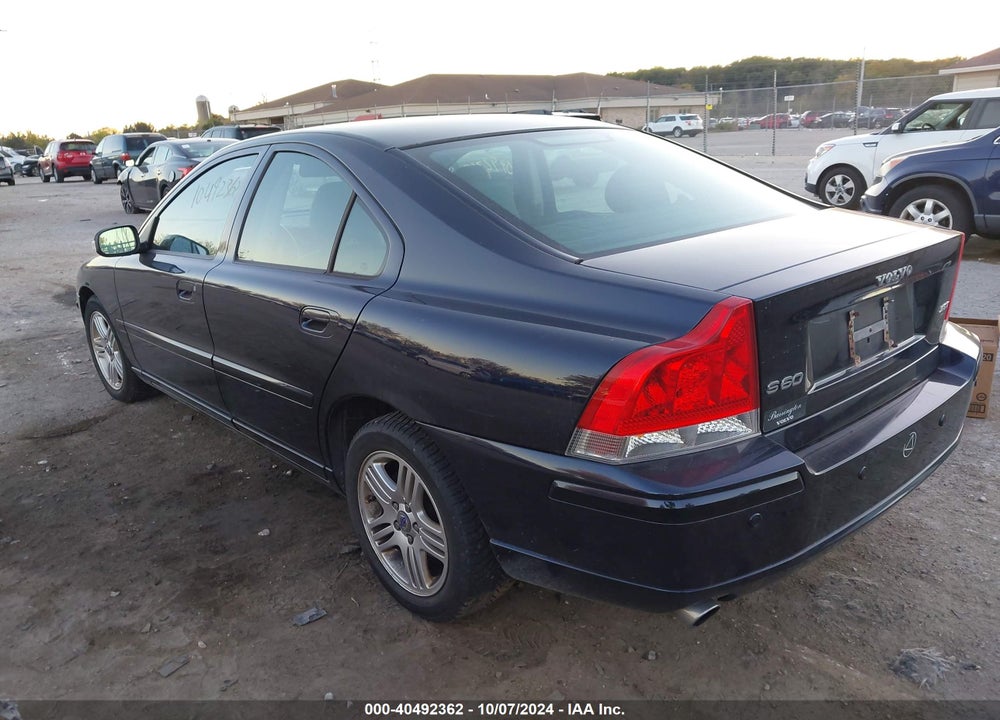 2007 VOLVO S60 2.5T VIN: YV1RS592272637192