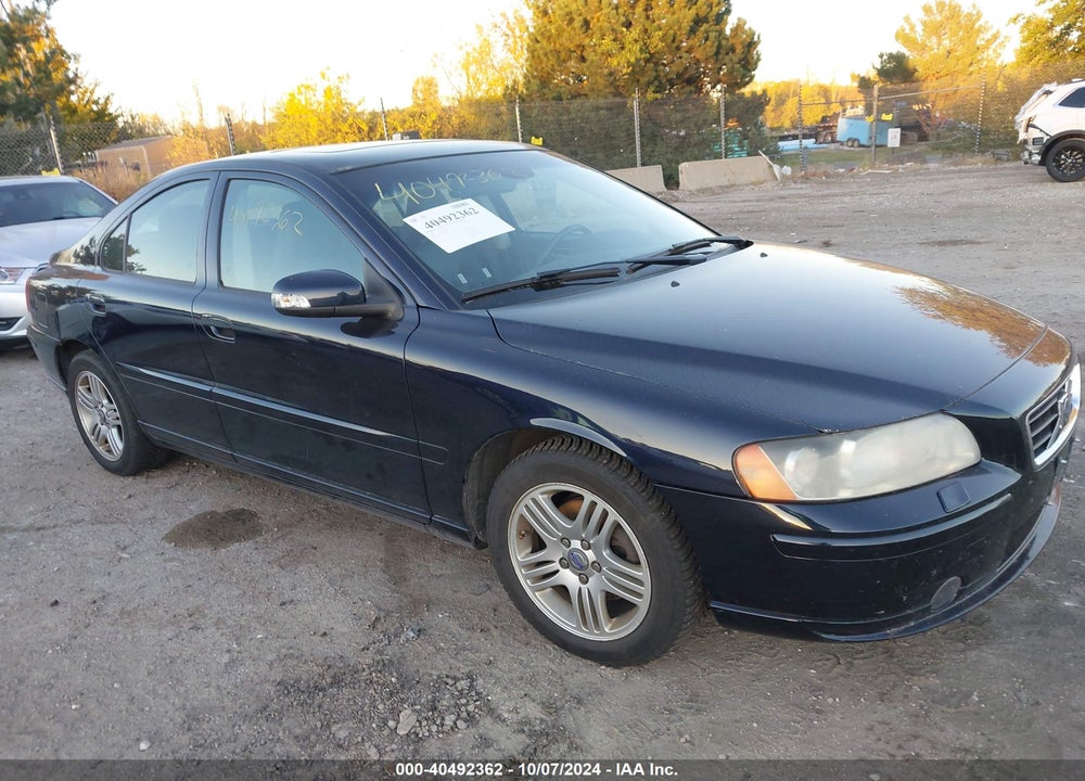 2007 VOLVO S60 2.5T VIN: YV1RS592272637192