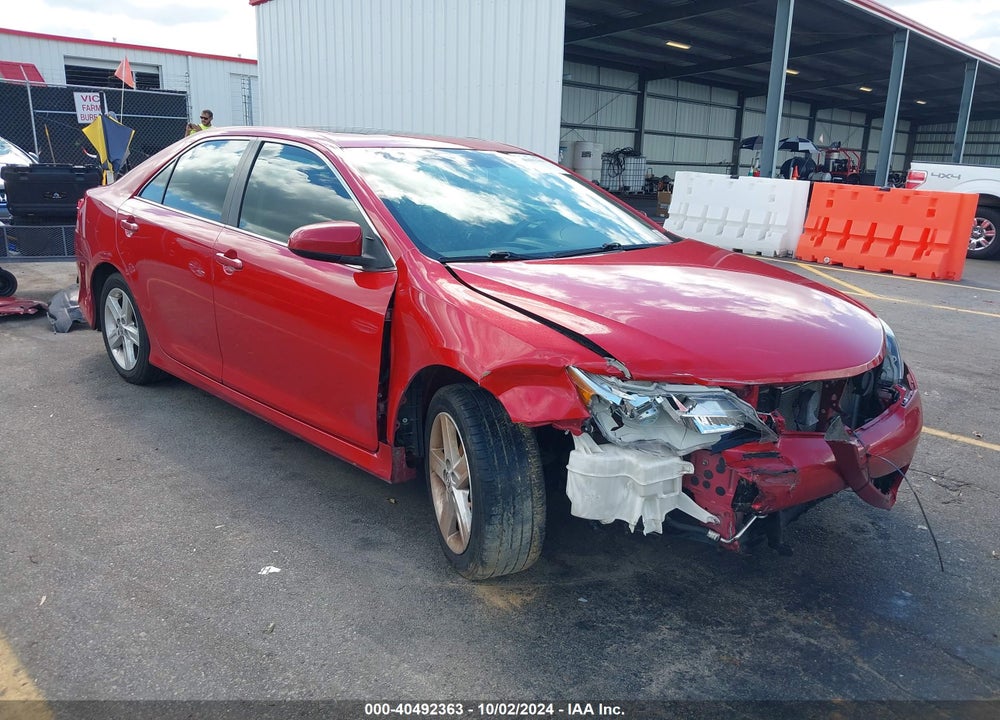 2014 TOYOTA CAMRY SE VIN: 4T1BF1FK0EU867707