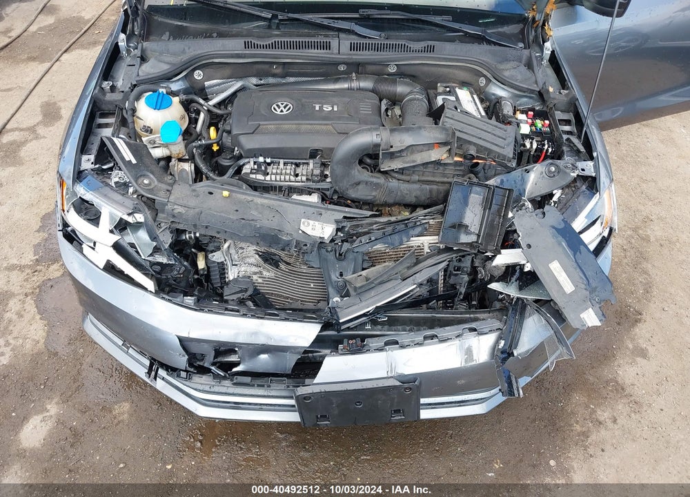 2015 VOLKSWAGEN JETTA 1.8T SE VIN: 3VWD17AJ4FM403657