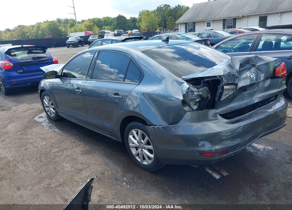 2015 VOLKSWAGEN JETTA 1.8T SE VIN: 3VWD17AJ4FM403657