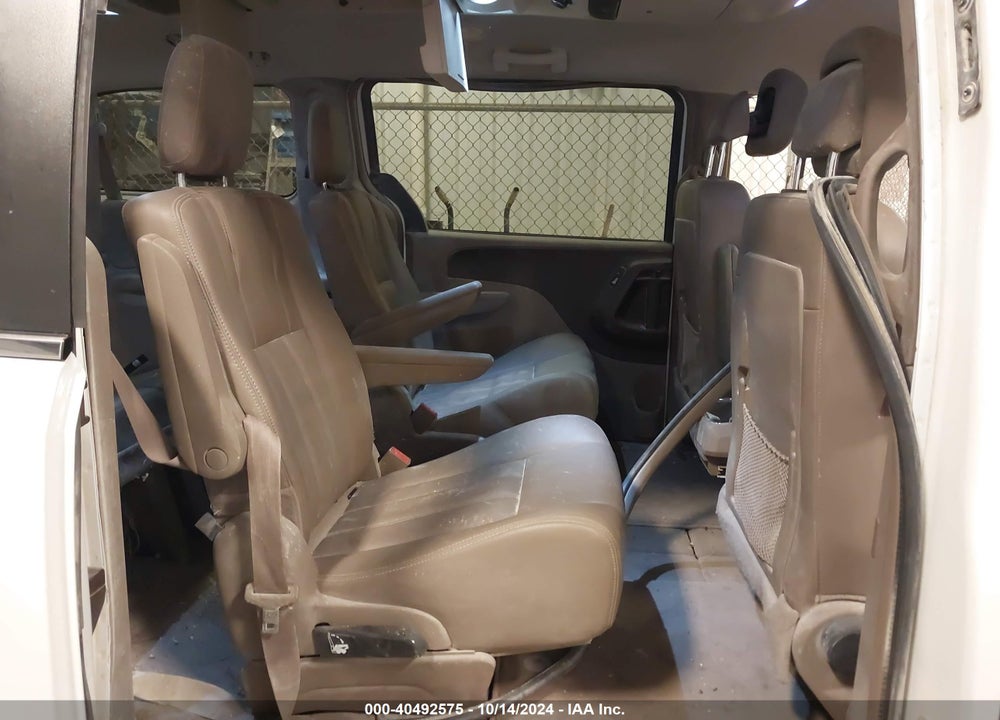 2014 CHRYSLER TOWN & COUNTRY TOURING VIN: 2C4RC1BG2ER342657