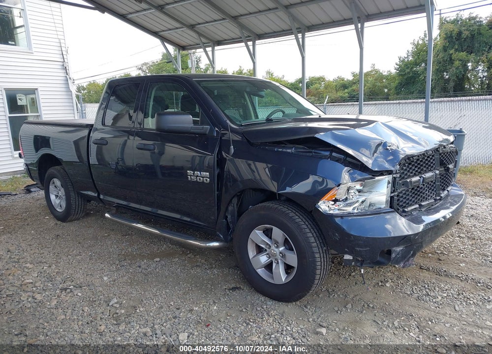 2018 RAM 1500 EXPRESS 4X4 6'4 BOX VIN: 1C6RR7FG3JS302079
