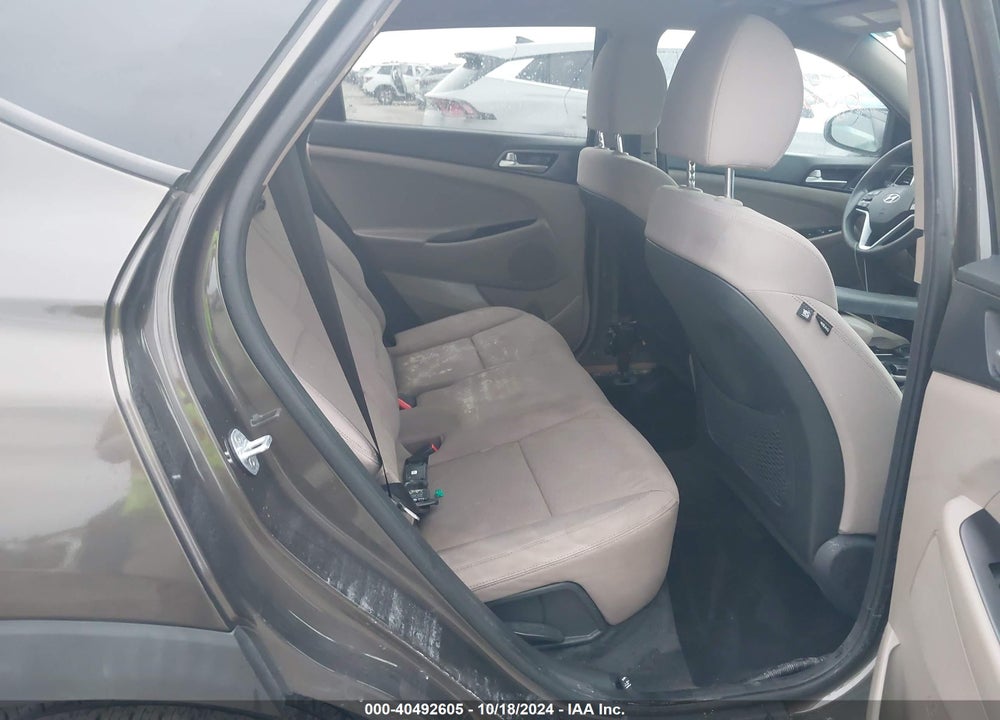 2019 HYUNDAI TUCSON SE VIN: KM8J23A40KU062720
