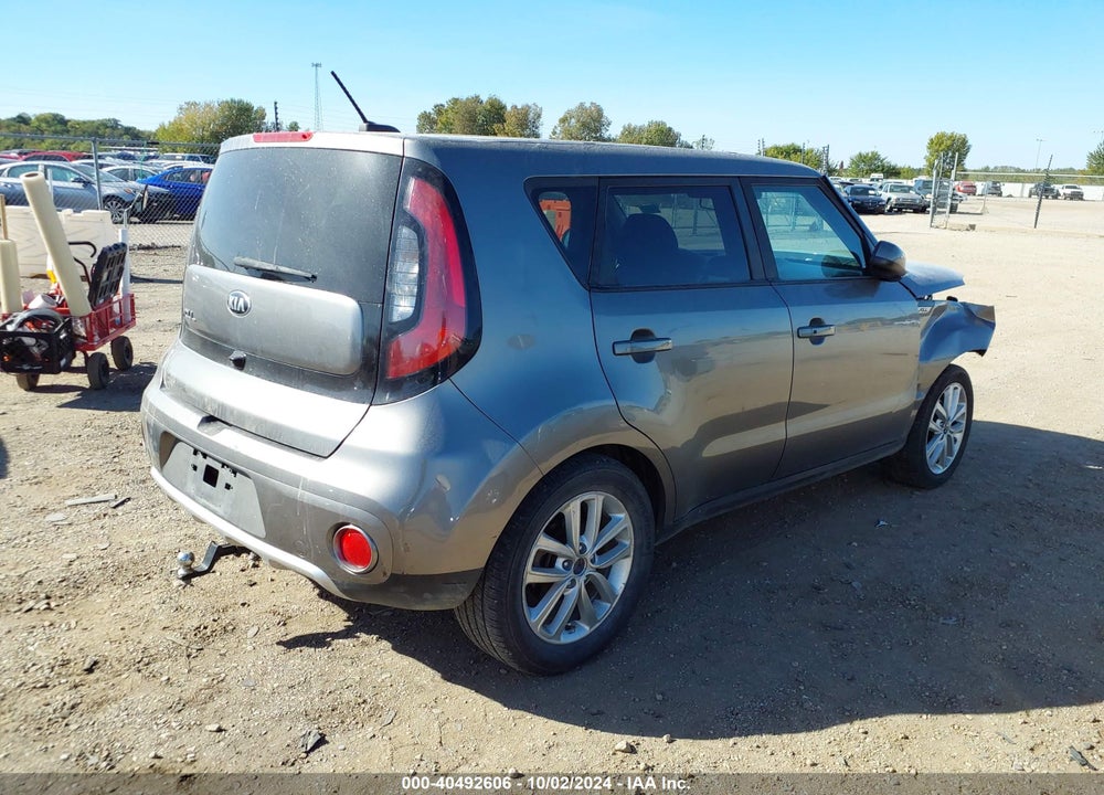 2017 KIA SOUL VIN: KNDJP3A52H7472702