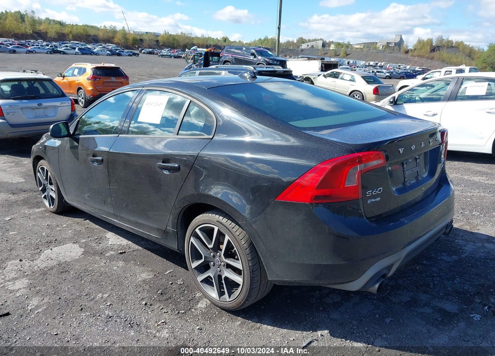 2018 VOLVO S60 T5 DYNAMIC VIN: YV140MTL7J2460139