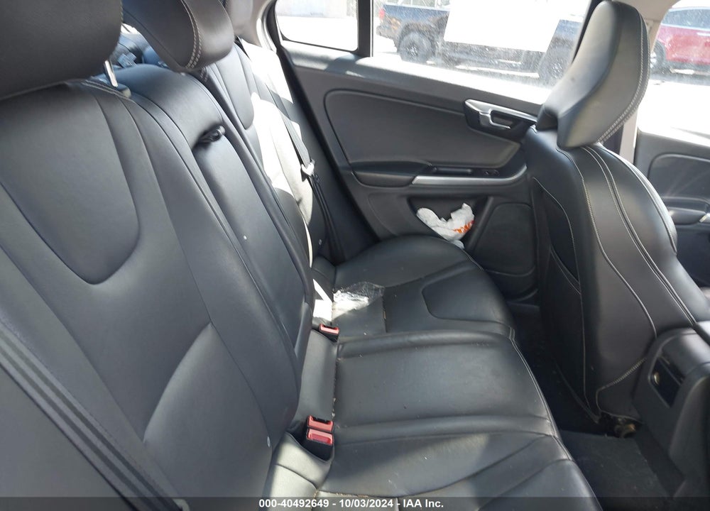 2018 VOLVO S60 T5 DYNAMIC VIN: YV140MTL7J2460139
