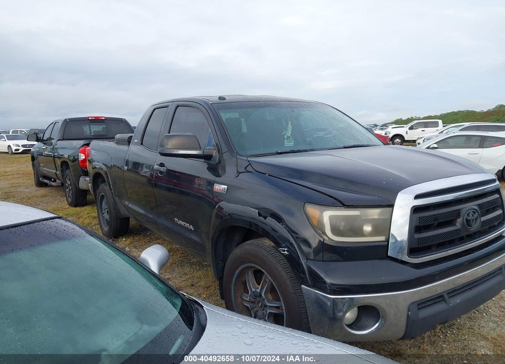 2011 TOYOTA TUNDRA GRADE 5.7L V8 VIN: 5TFRY5F15BX099700
