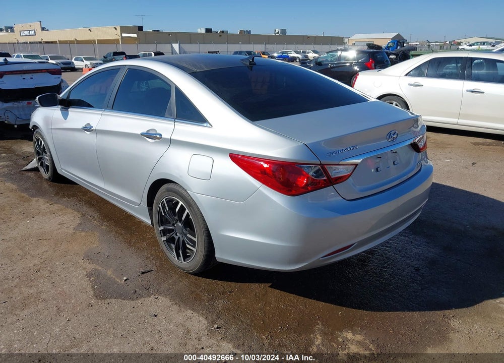 2013 HYUNDAI SONATA LIMITED VIN: 5NPEC4AC5DH557119
