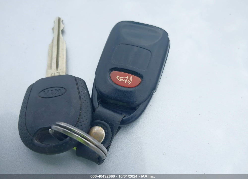 2007 KIA SPORTAGE EX V6 VIN: KNDJF723577353094