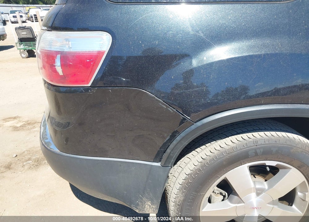 2011 GMC ACADIA SLT-2 VIN: 1GKKRSED8BJ190072