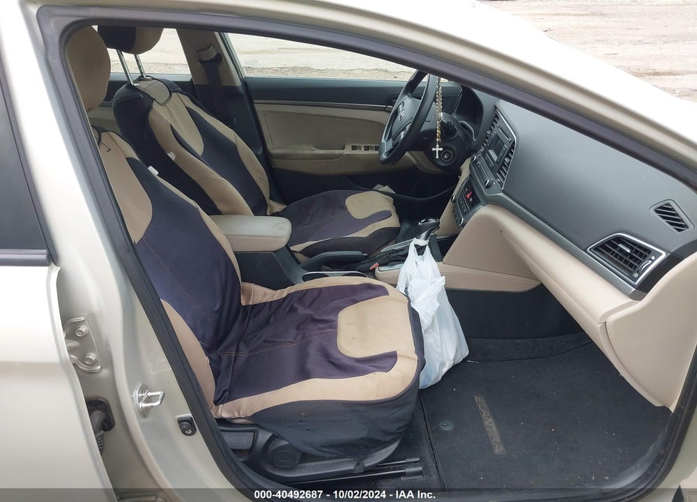 2017 HYUNDAI ELANTRA SE VIN: KMHD74LF0HU428879