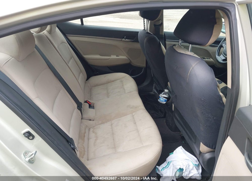 2017 HYUNDAI ELANTRA SE VIN: KMHD74LF0HU428879