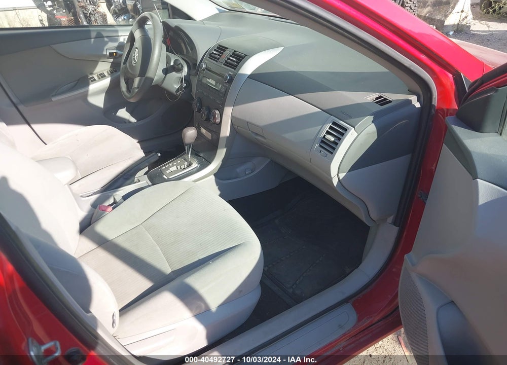 2010 TOYOTA COROLLA LE VIN: 2T1BU4EE4AC298598