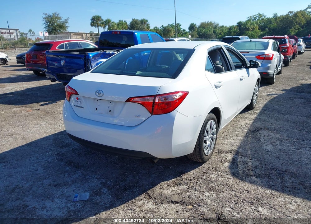 2018 TOYOTA COROLLA LE VIN: 5YFBURHE3JP805158