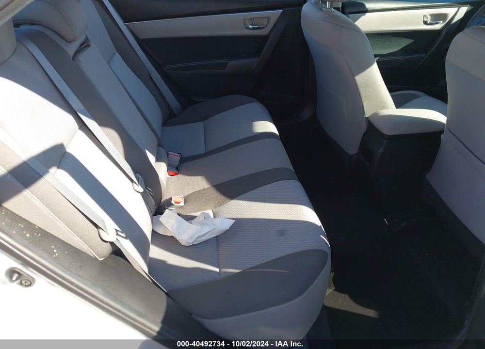 2018 TOYOTA COROLLA LE VIN: 5YFBURHE3JP805158