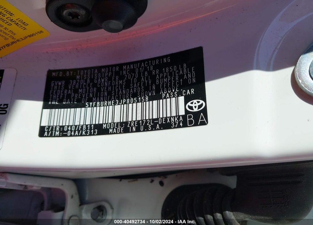 2018 TOYOTA COROLLA LE VIN: 5YFBURHE3JP805158