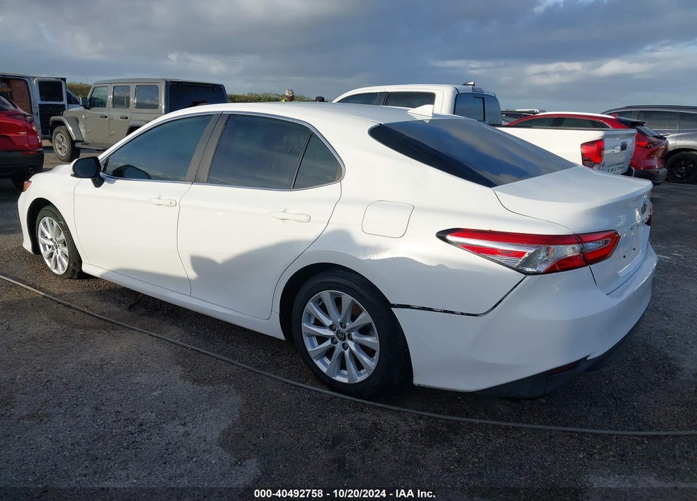 2020 TOYOTA CAMRY LE VIN: 4T1C11AK6LU954101