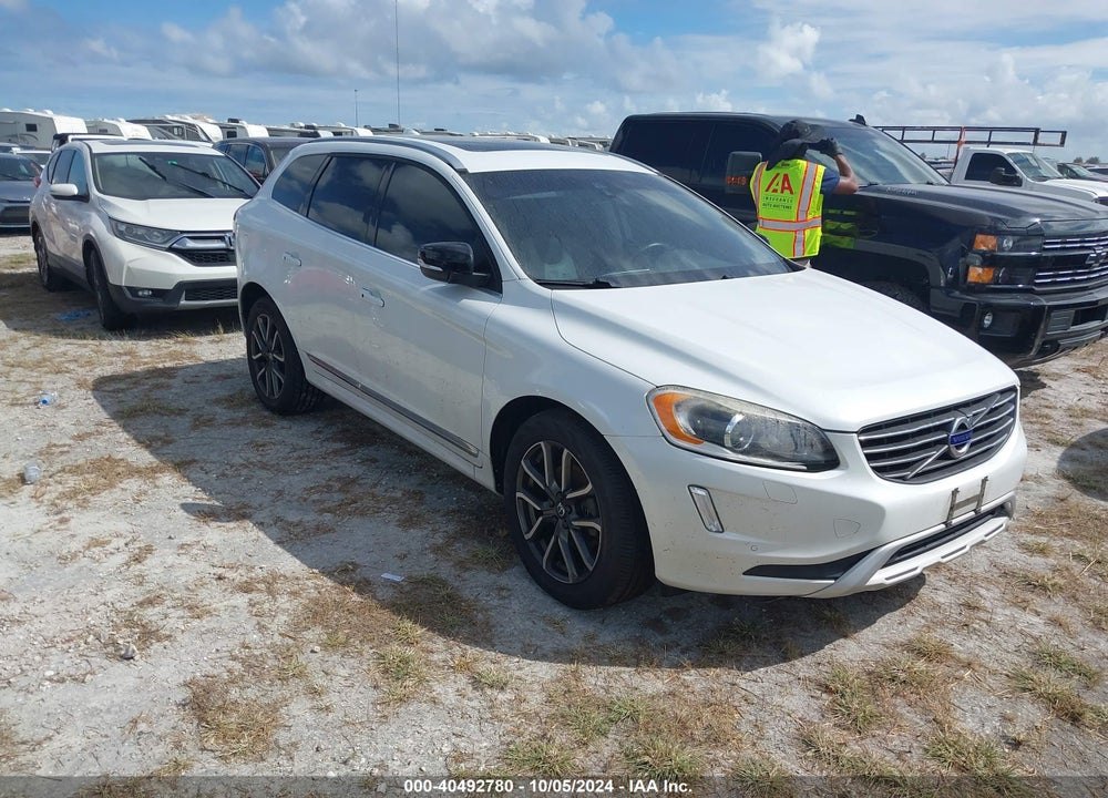 2017 VOLVO XC60 T6 DYNAMIC VIN: YV449MRR4H2042863