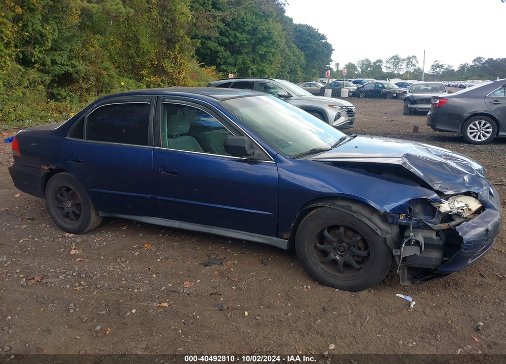 2002 HONDA ACCORD 2.3 VP VIN: 1HGCF86672A092437