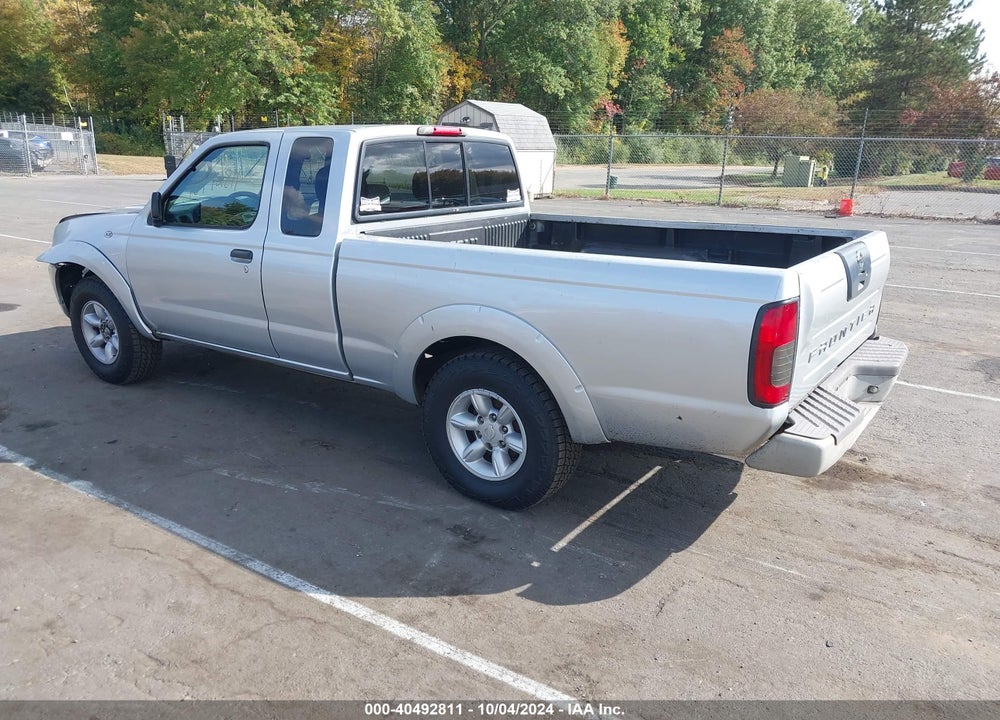 2002 NISSAN FRONTIER XE VIN: 1N6DD26S22C338623