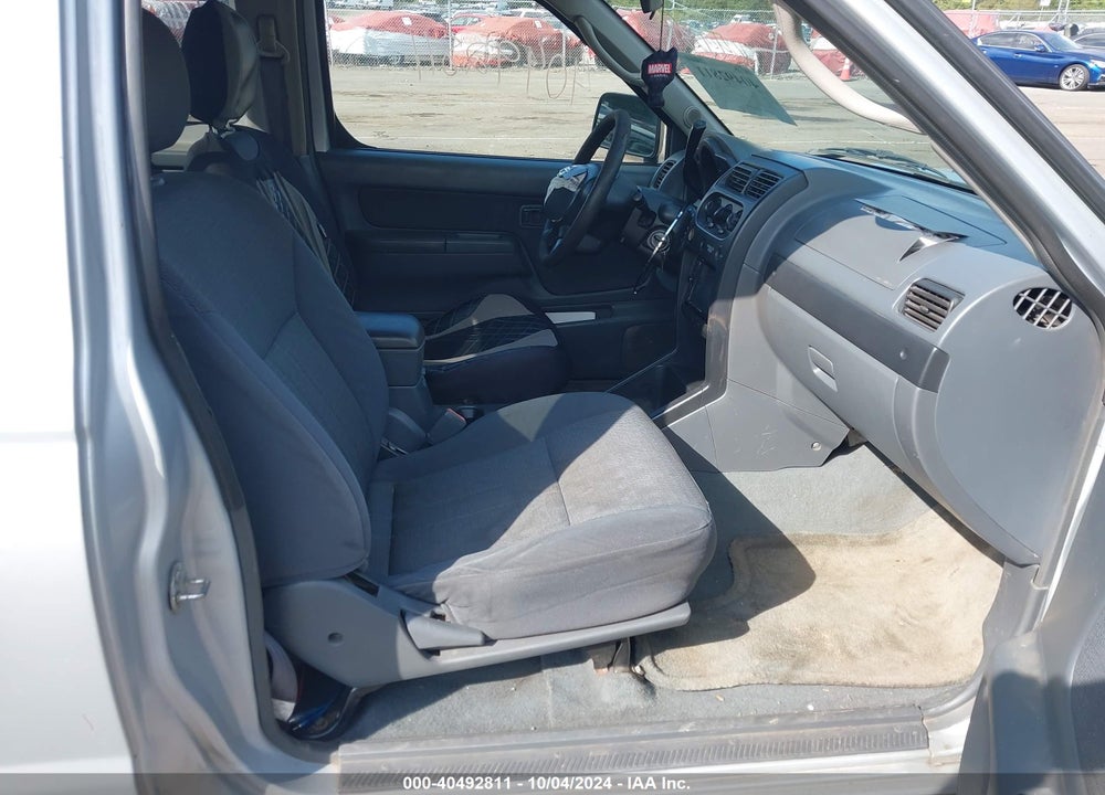 2002 NISSAN FRONTIER XE VIN: 1N6DD26S22C338623