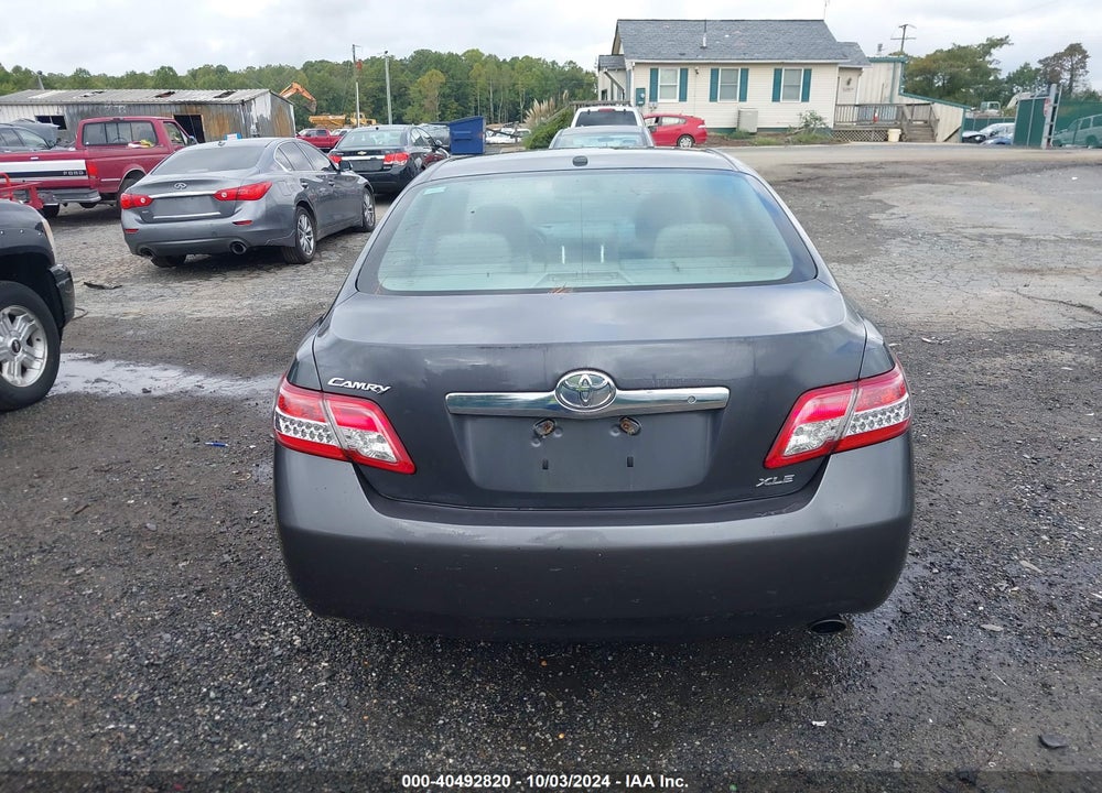 2011 TOYOTA CAMRY XLE VIN: 4T1BF3EKXBU169470