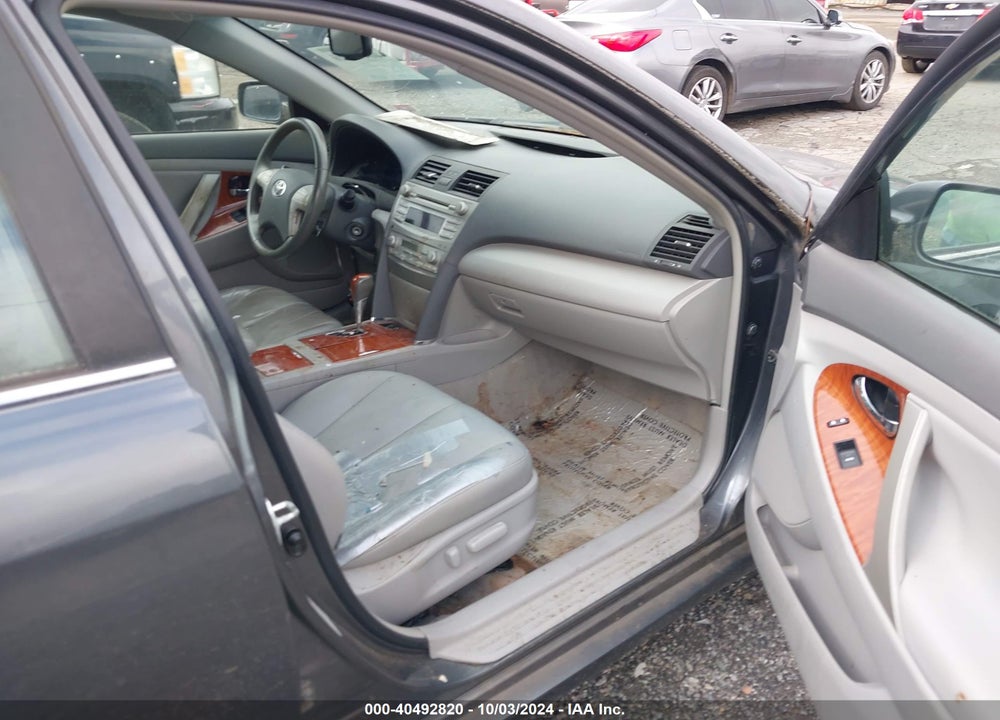 2011 TOYOTA CAMRY XLE VIN: 4T1BF3EKXBU169470