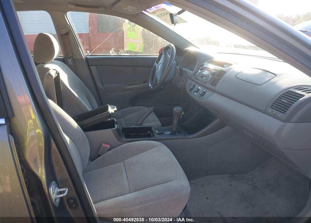 2003 TOYOTA CAMRY LE VIN: 4T1BE32K43U717679