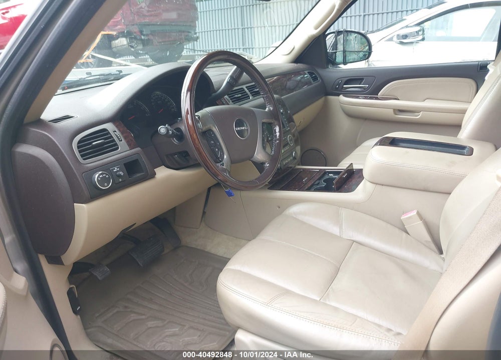 2008 GMC YUKON XL 1500 DENALI VIN: 1GKFK66898J169528