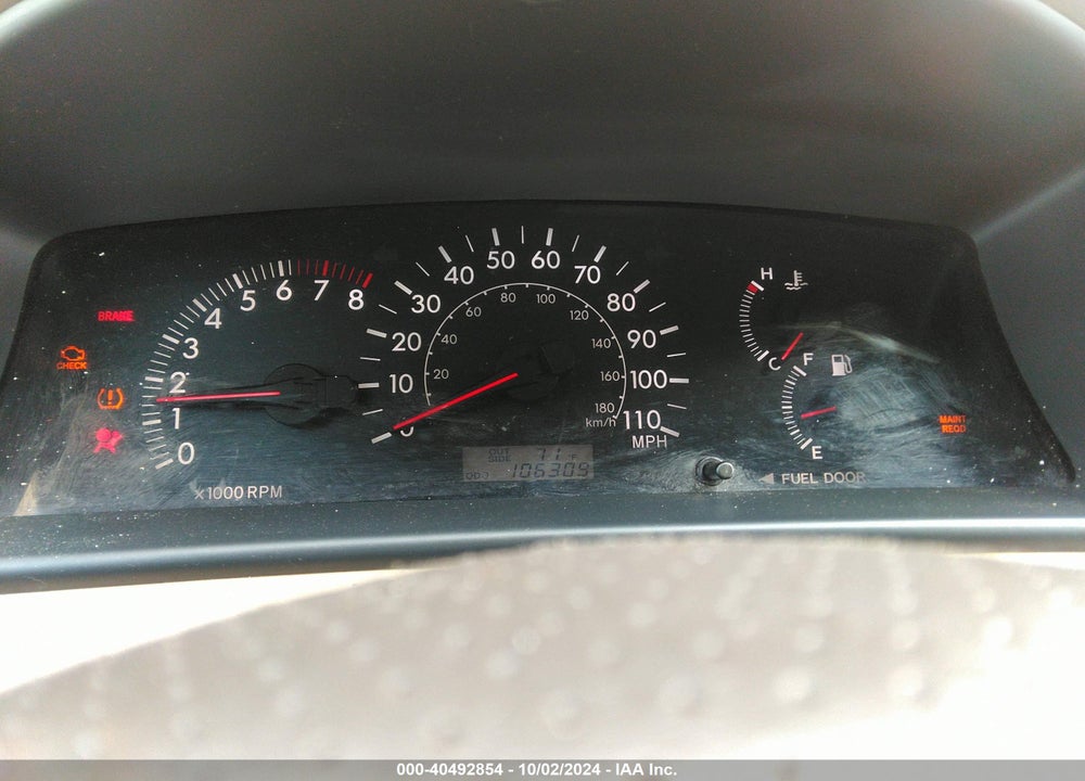 2005 TOYOTA COROLLA LE VIN: 2T1BR30E65C552787