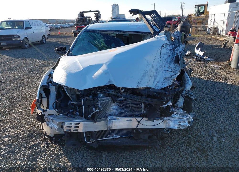 2019 HONDA CIVIC LX VIN: 19XFC2F62KE038512
