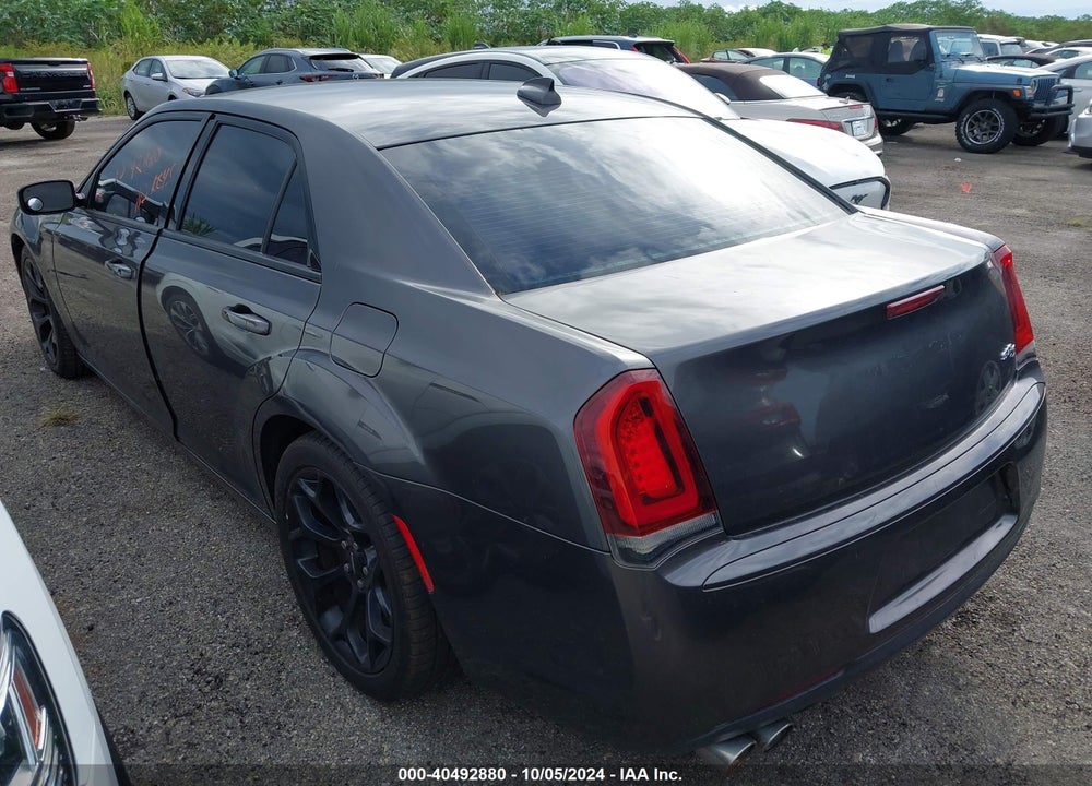 2019 CHRYSLER 300 VIN: 2C3CCABG8KH515822