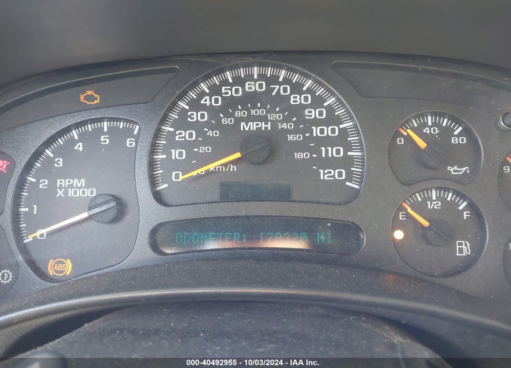 2005 CHEVROLET SILVERADO 2500HD WORK TRUCK VIN: 1GCHK29U25E323457