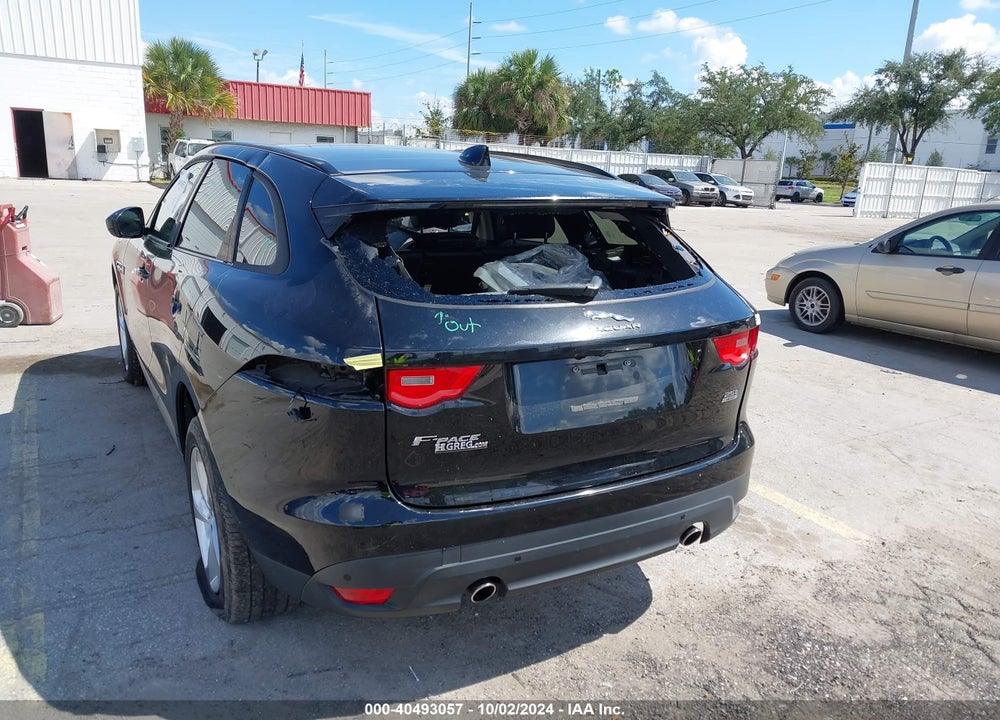 2018 JAGUAR F-PACE 25T PREMIUM VIN: SADCJ2FX5JA294554