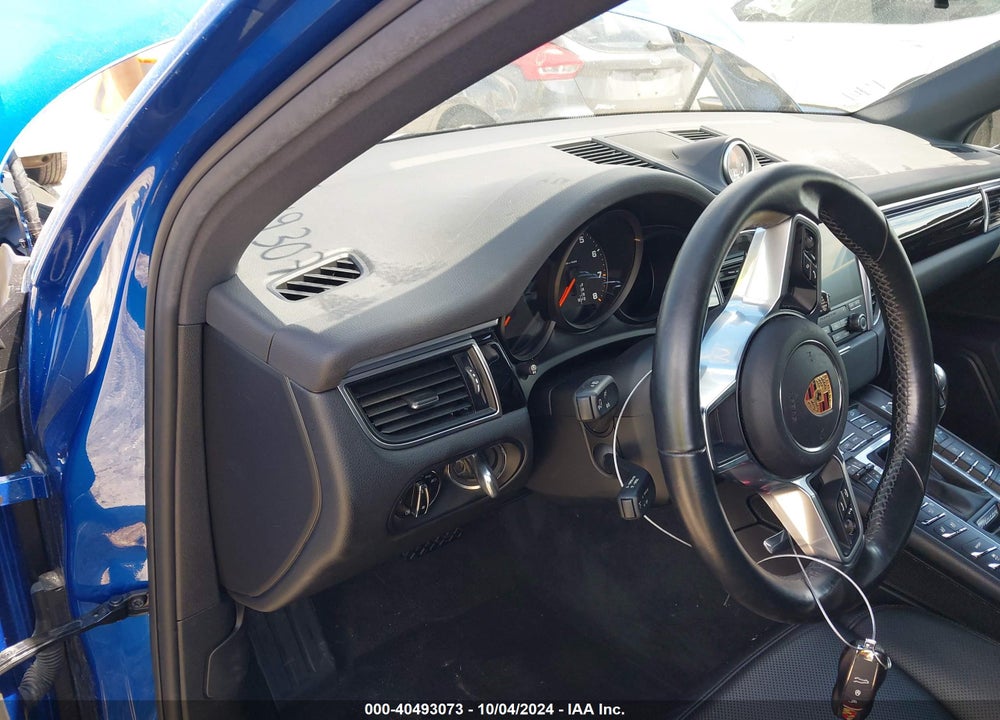 2017 PORSCHE MACAN VIN: WP1AA2A5XHLB02275