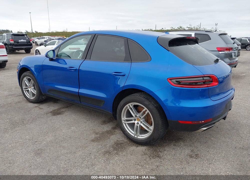 2017 PORSCHE MACAN VIN: WP1AA2A5XHLB02275