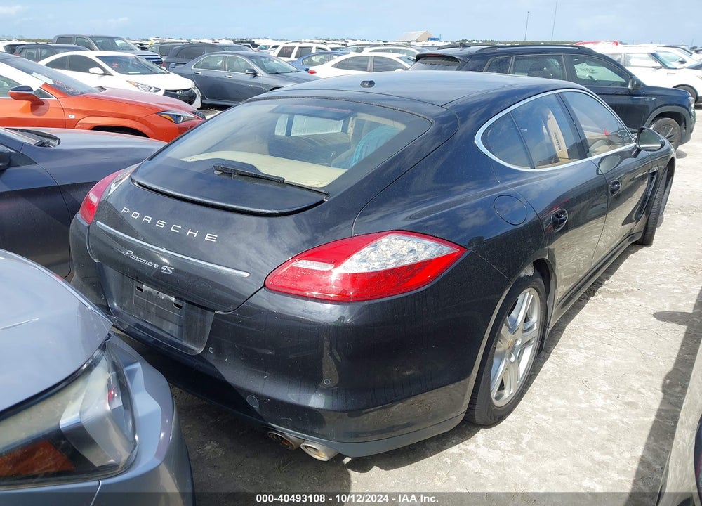 2012 PORSCHE PANAMERA 4S/S VIN: WP0AB2A79CL062313
